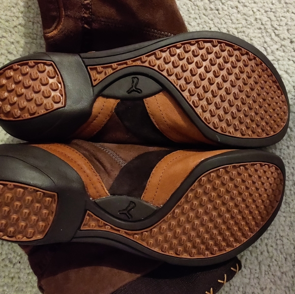 Rare Vintage Puma x Nuala Brown Faux Leather Knee High Boots - Picture 4 of 6